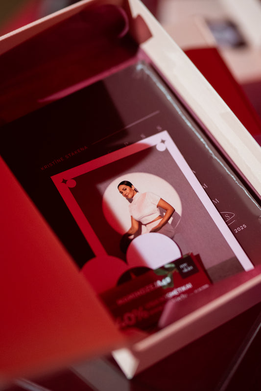 Grāmata dāvanu kastē + pildspalva ar tekstu